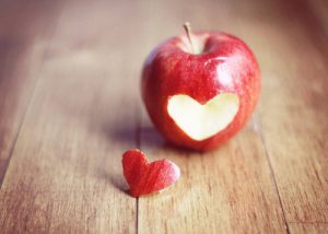 Чем полезны зеленые яблоки для сердца